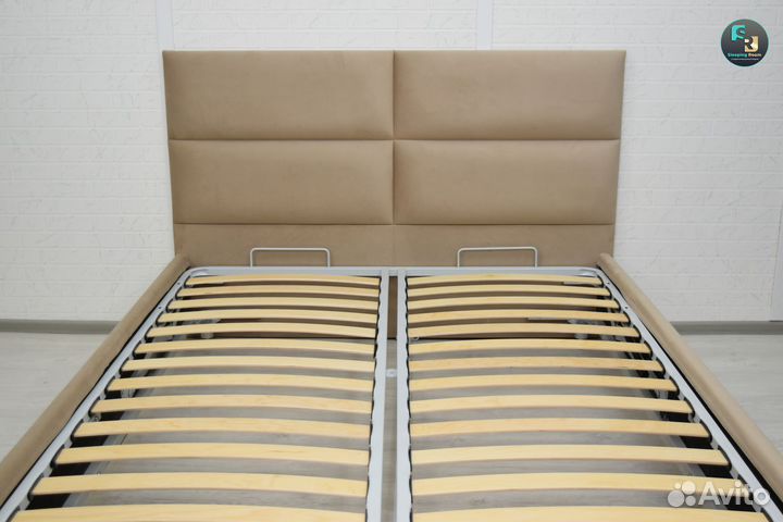 Кровать двуспальная