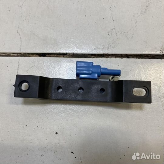 Антенна бесключевого доступа Infiniti M M25 M37 M5