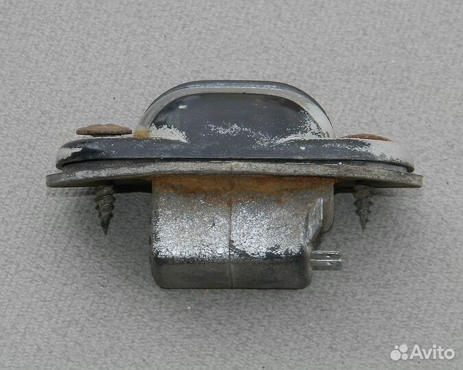 Плафон подсветки номера задний Audi 80 B3