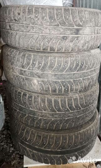 Bridgestone Ice Cruiser 7000 225/55 R17