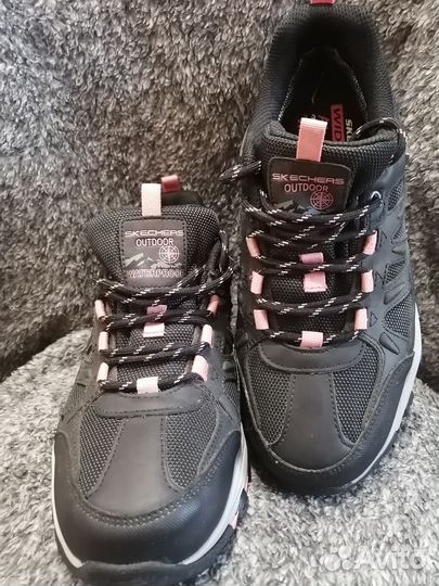 Женские кроссовки Skechers Selmen West Highland