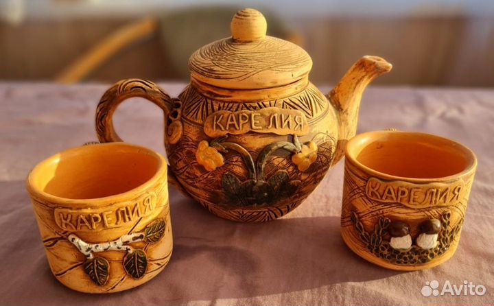 Чайник с чашками