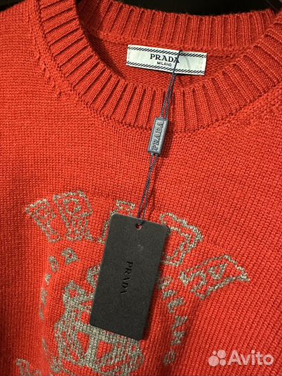 Американка Prada