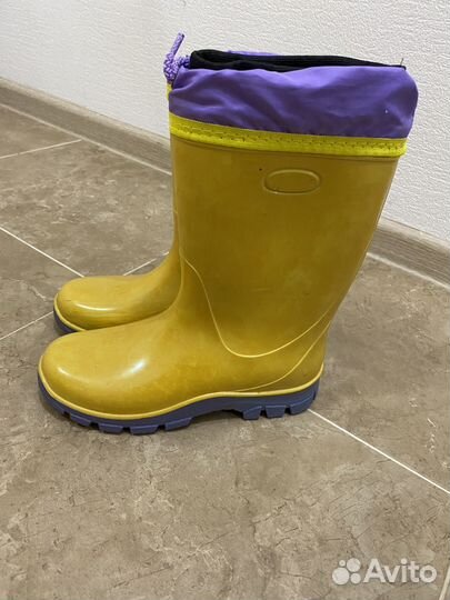 Детские резиновые сапоги 35 размер