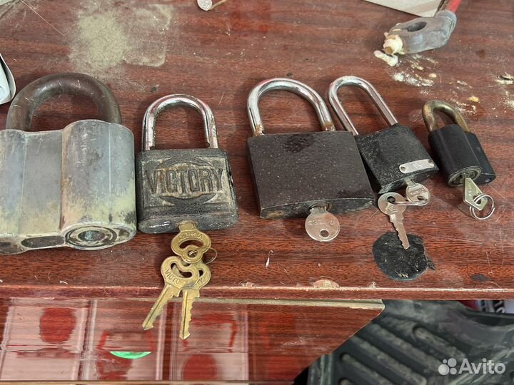 Замок навесной