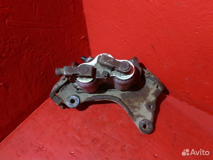 Нива Суппорт левый Ваз 2121 21213 21214 отл.сост