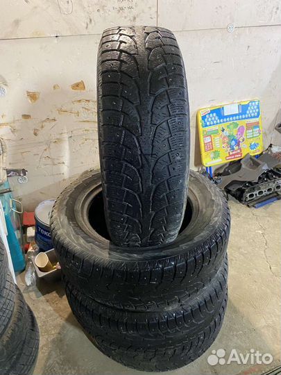Hankook AH11 235/65 R17