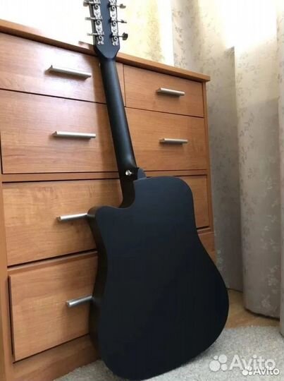 Гитара с чехлом