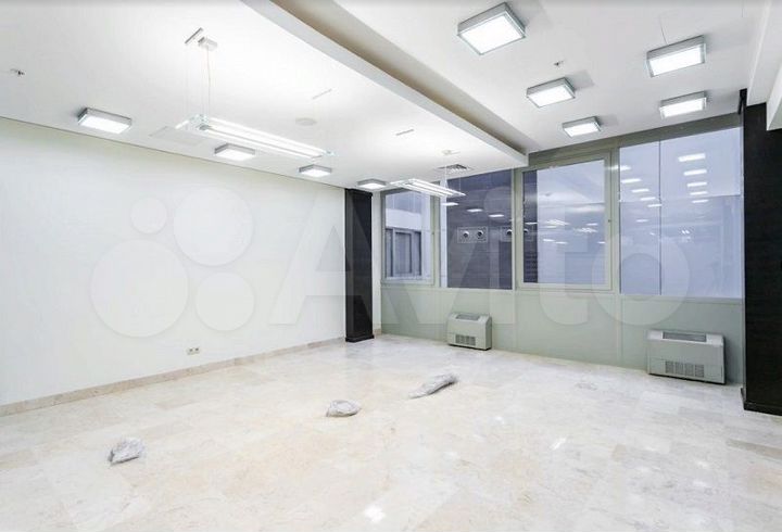 Сдам офисное помещение, 884 м²