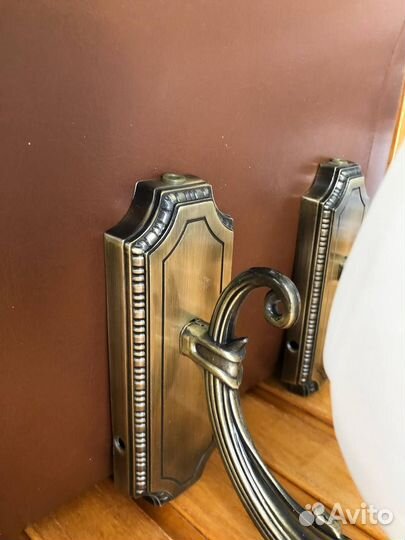 Бра и светильники настенные