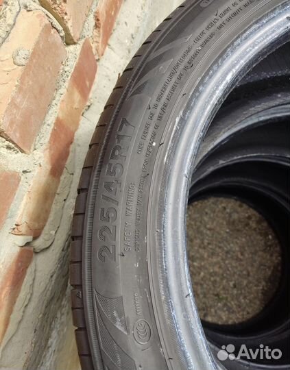 Triangle THW10 225/45 R17