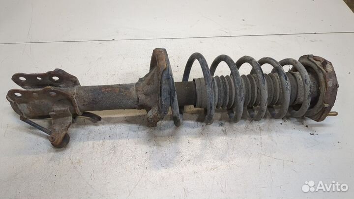 Амортизатор подвески Mazda Premacy, 2003