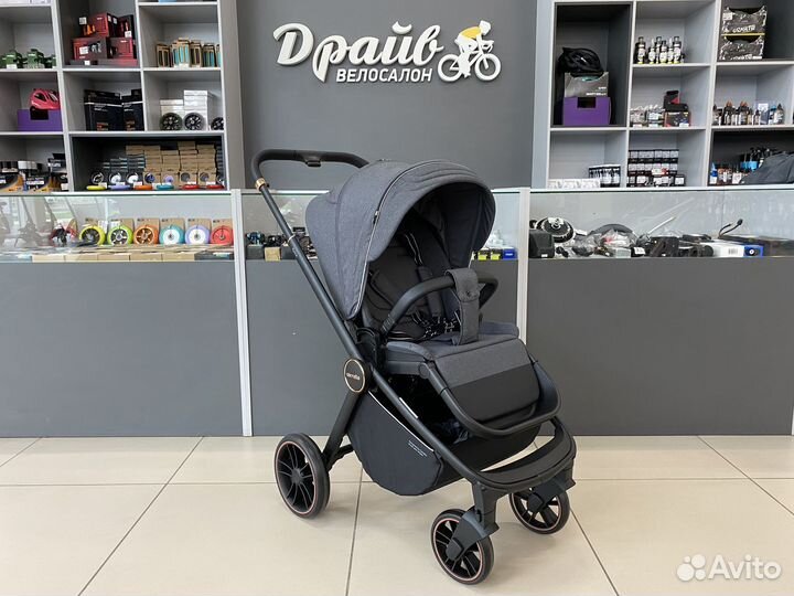 Коляска прогулочная Carrello Epica