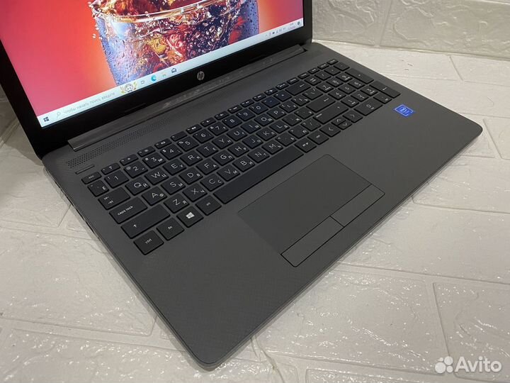 Ноутбук HP 250 G7