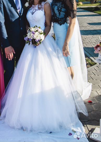 Свадебное платье