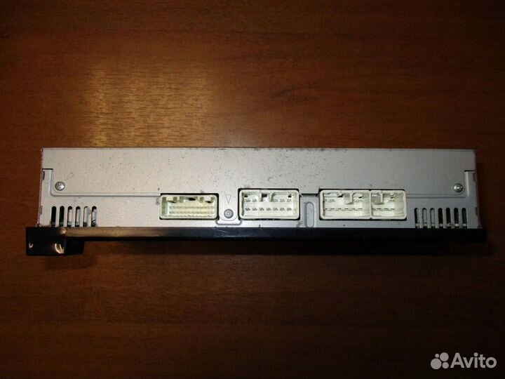 Усилитель акустики Toyota LC Prado 150