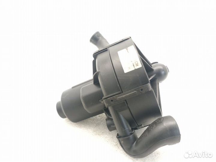 Насос продувки катализатора Mercedes-Benz M-Class