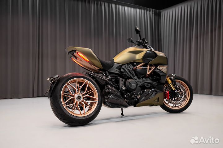 Ducati Diavel 1260 Lamborghini