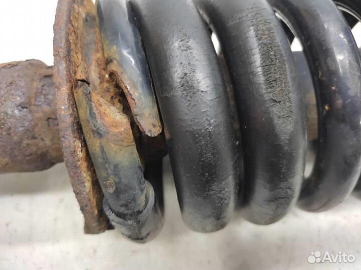 Стойки задние w163 ML-class 112.970 03.2003