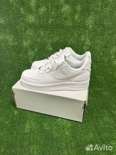 Nike Air Force 1 Low White