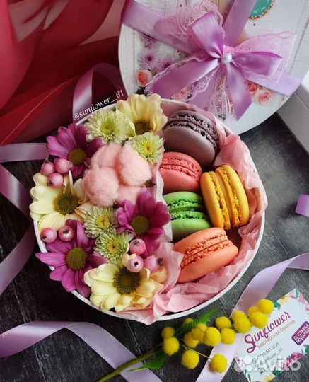 Цветы в коробке