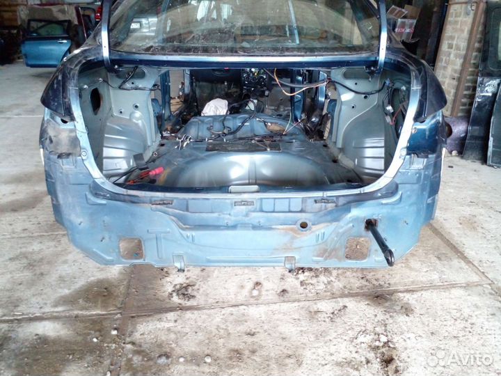 Задняя часть кузова Nissan Almera G15