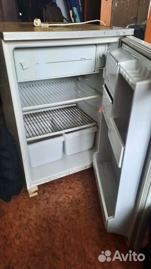 Холодильник бу, в рабочем состоянии
