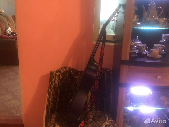 Классическая гитара Beluccl