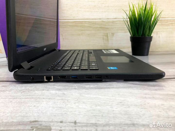 Ноутбук Acer для бизнеса 17.3