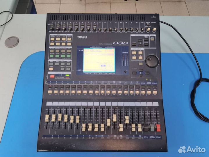 Yamaha 03D Цифровая Микшерная Консоль