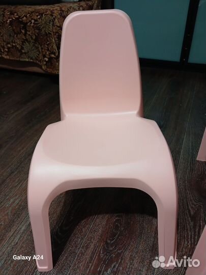 Детский столик и стульчик