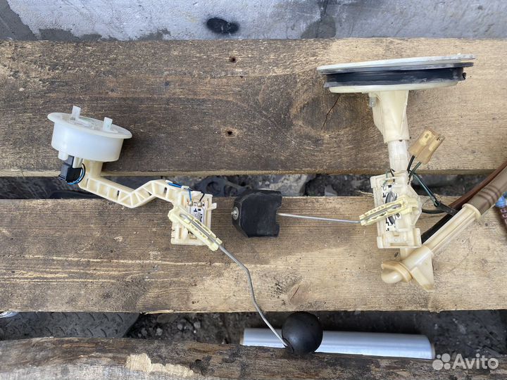 Датчик уровня топлива Audi A6 C5