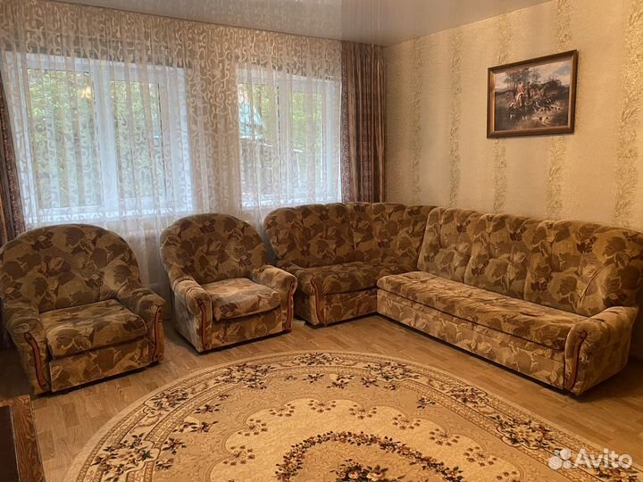 Угловой диван с креслами