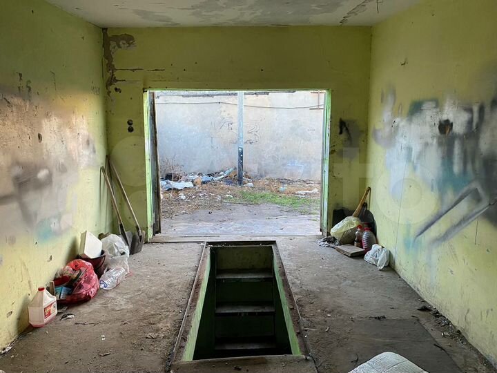 Гараж, > 30 м²