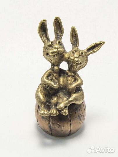 Статуэтки, бронзовые фигурки