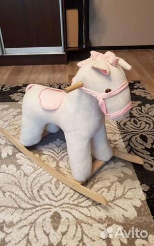 Детская качалка лошадь