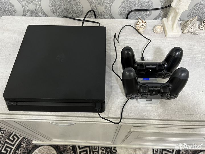 Sony playstation 4 slim 1tb 2 геймпада