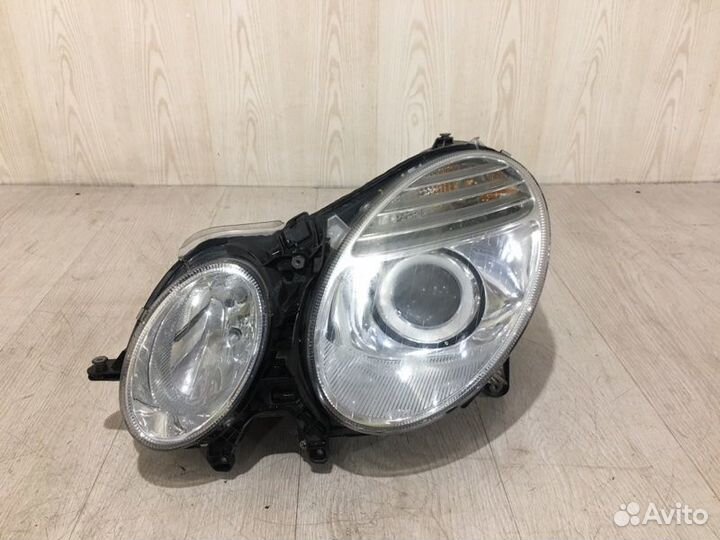 Фара ксеноновая передняя левая Mercedes Benz E250