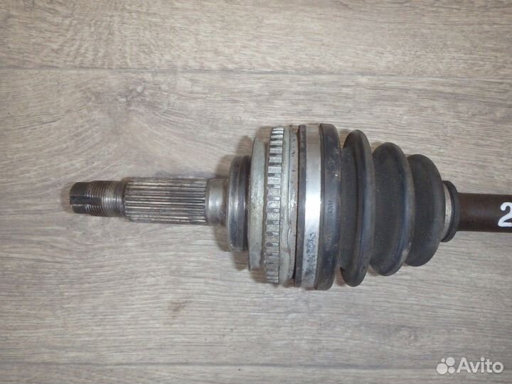 Привод передний левый Carina Карина Е