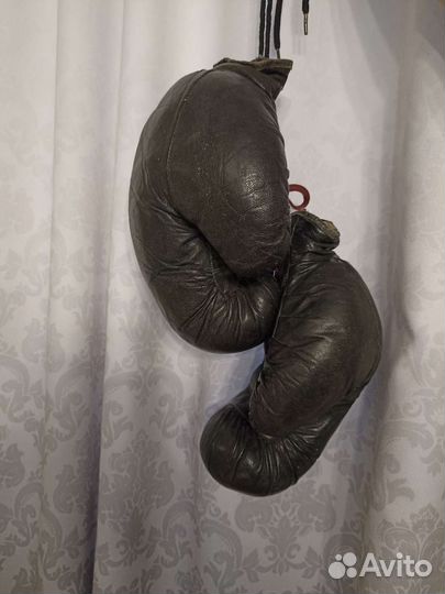 Боксерские перчатки антикварные СССР
