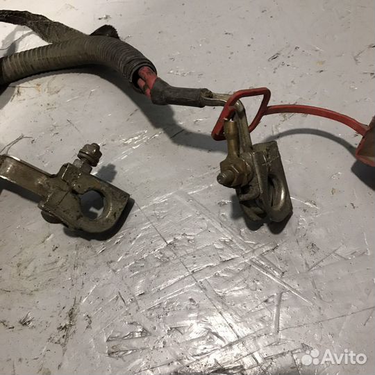 Проводка клемма аккумулятора Jeep Cherokee KJ Libe