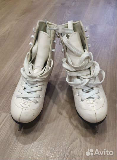 Коньки фигурные 33 размер женские