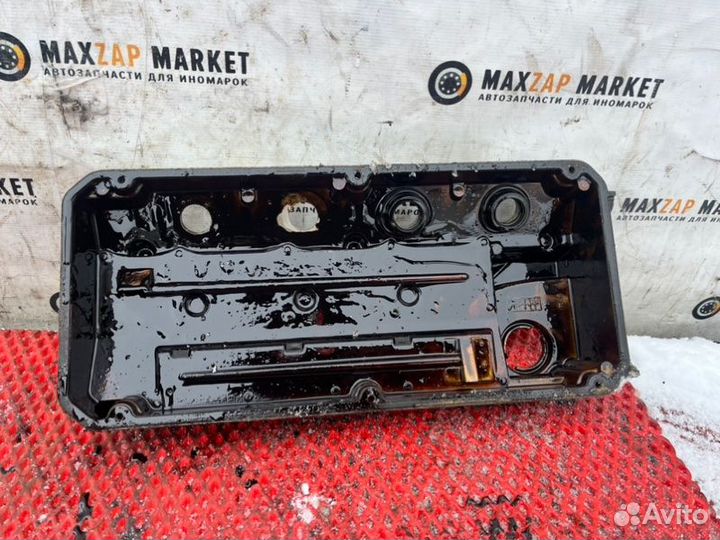 Крышка головки блока Mitsubishi Outlander 4G69