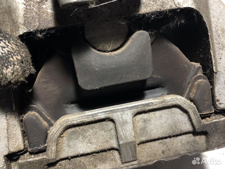 Опора двигателя VAG 1J0 199 262 BK