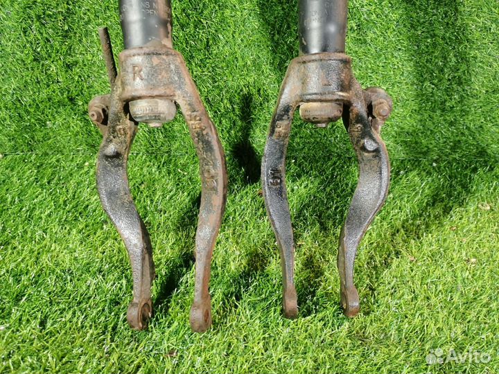 Стойки подвески передние Мицубиси Галант 8