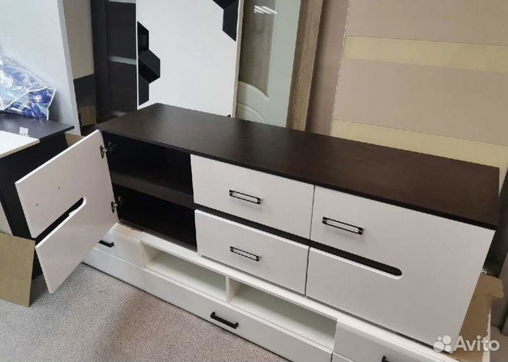 Тумба под тв