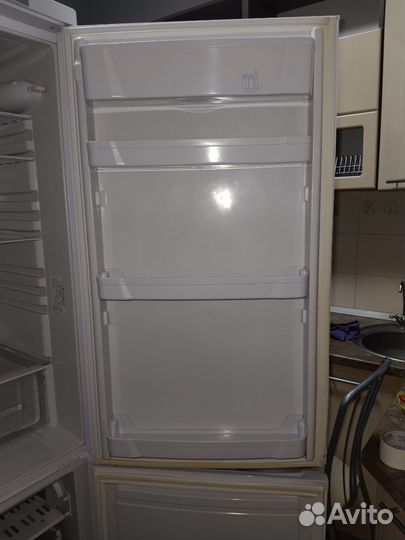 Холодильник Indesit SB 185.027 185 см