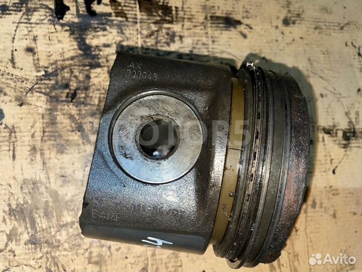 Поршень MAN TGX 2012 STU126011