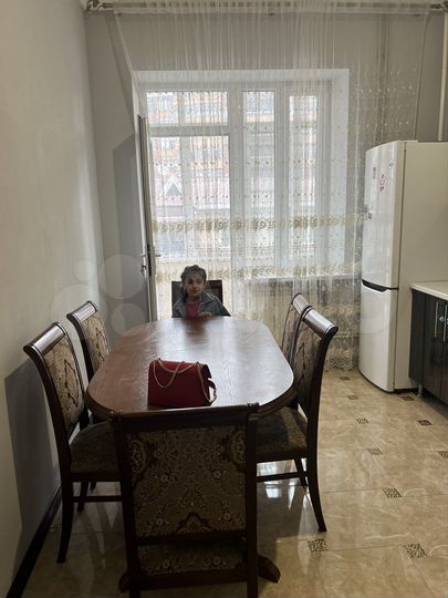 2-к. квартира, 63 м², 4/8 эт.