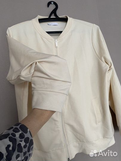 Бомбер женский